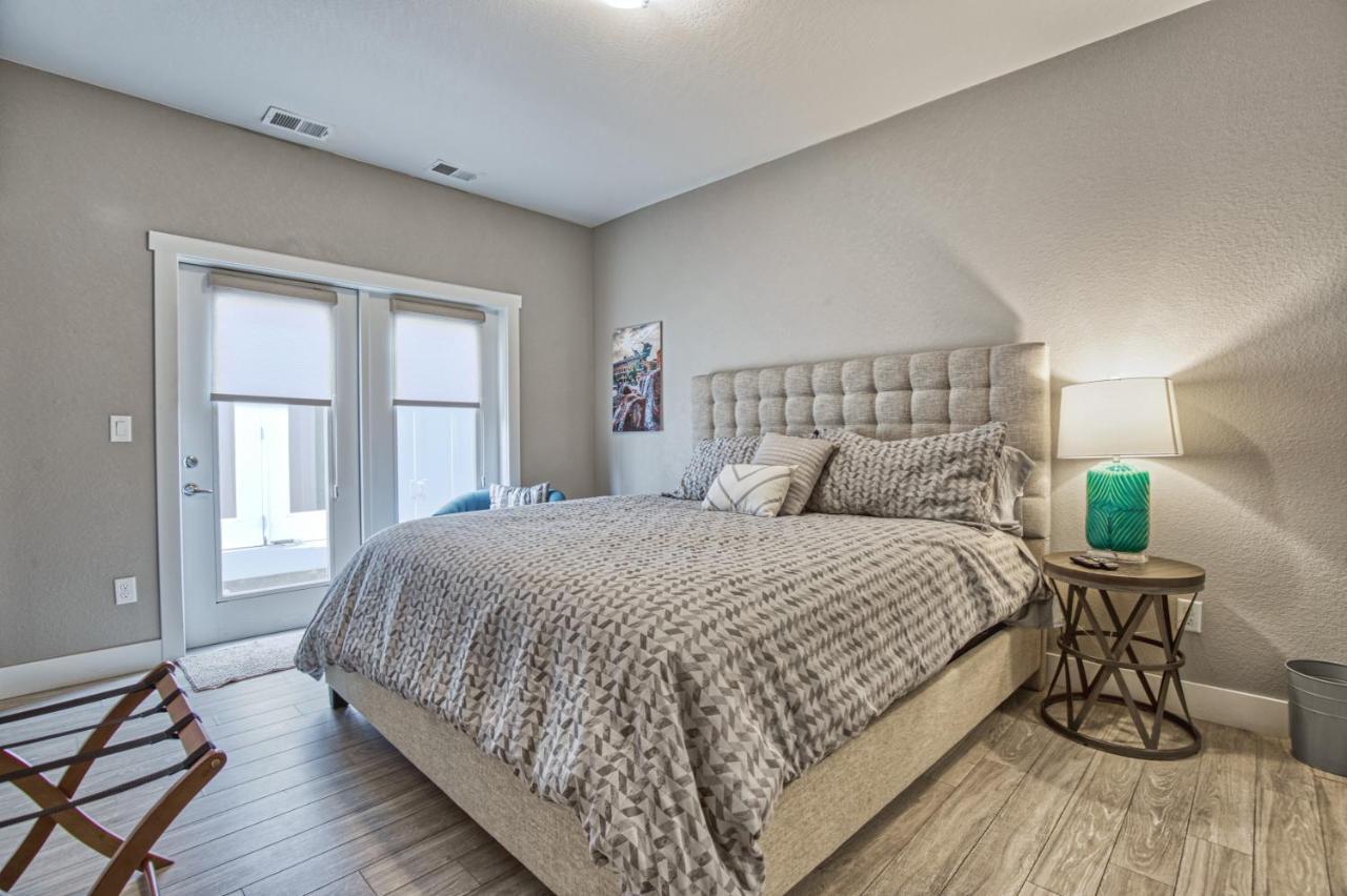 Modern Townhome Near Old Town, Breweries, & River! Fort Collins Exterior foto